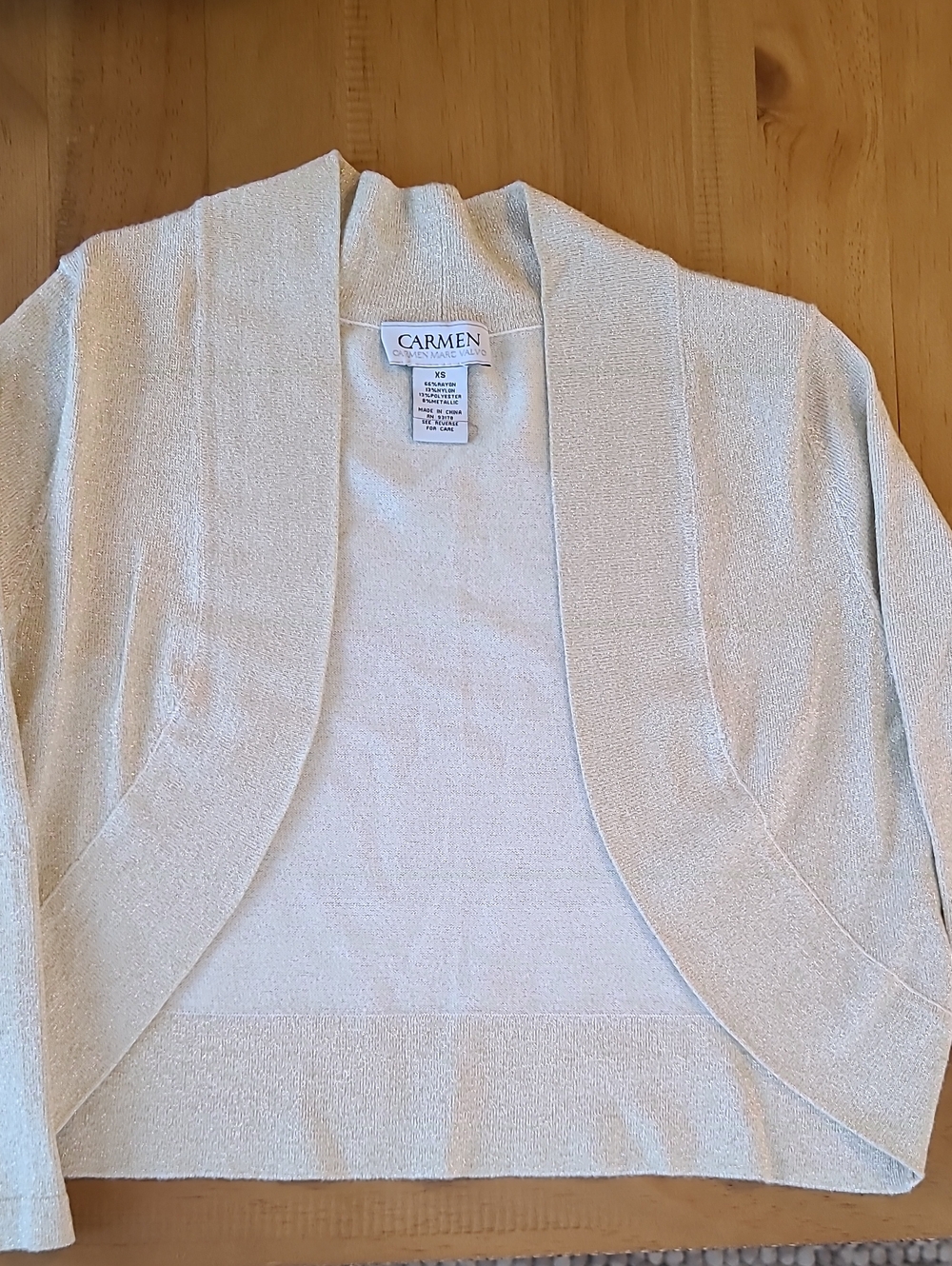 Carmen Marc Valvo Light Gold Metallic Women's Bolero Shrug XS (Flawed)